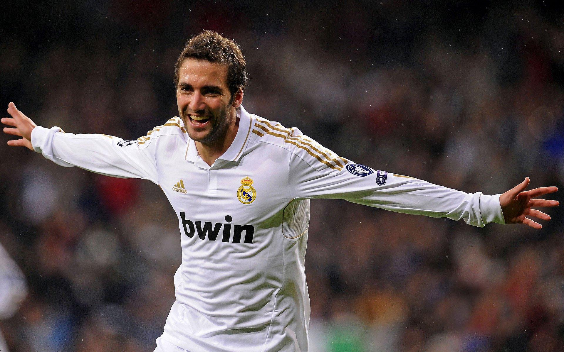 用哈兰德取代维尼修斯？皇马的做法堪称教科书水准